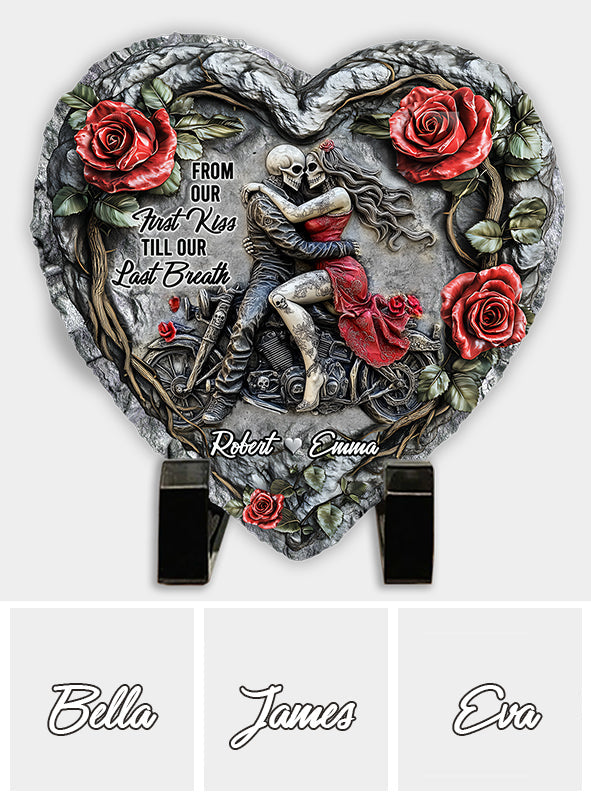 Von unserem ersten Kuss – personalisierter herzförmiger Stein für Paare