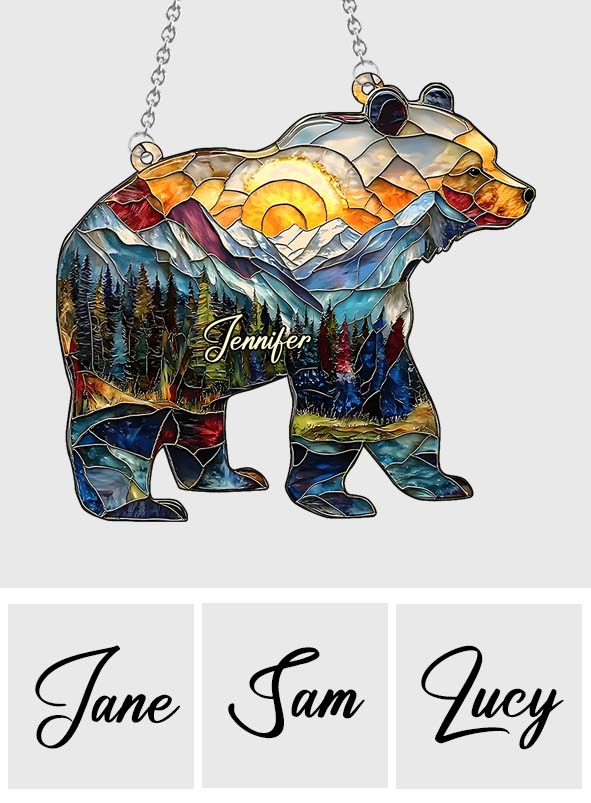 Into The Wild – Personalisierter Camping-Fensterhänger-Sonnenfänger