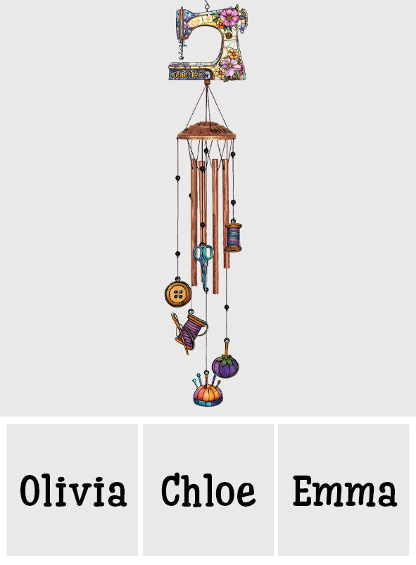 Wunderschöne Nähmaschine – Personalisiertes Näh-Windspiel mit Anhängern