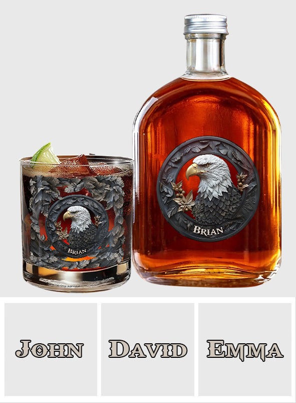 Strong Eagle – Personalisierte Whiskyflasche und Glas mit Weißkopfseeadler-Motiv