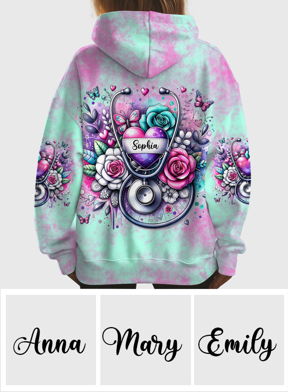 Krankenpflege ist eine Herzensangelegenheit – Personalisiertes T-Shirt für Krankenschwestern