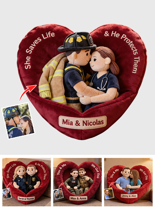 „Du und ich, wir schaffen das“ – personalisiertes Kissen in Krankenschwesternform aus Kunstfell