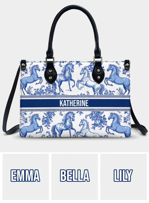 Personalisierte Handtasche aus Pferdeleder mit Toile-de-Jouy-Muster