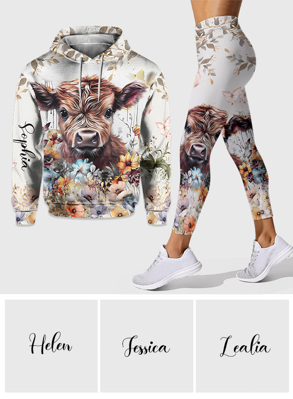 Niedliche Kuh – Personalisierter Hoodie und Leggings mit Hochlandkuh-Motiv