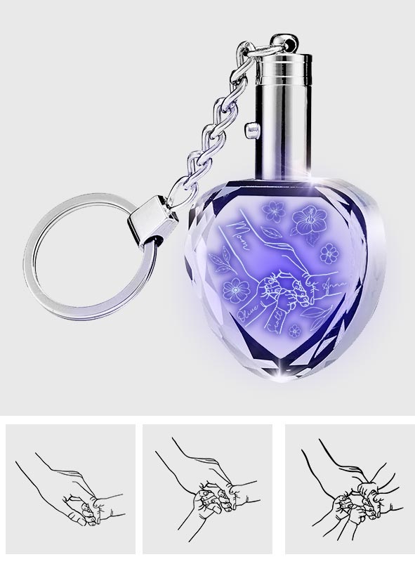 Mutter hält Händchen – Personalisierter LED-Licht-Kristall-Schlüsselanhänger „Mutter“