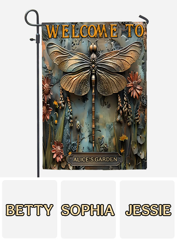 Wunderschöne Libelle – personalisierte Gartenflagge