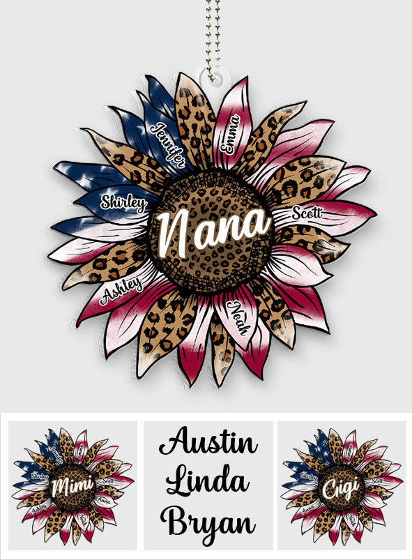 Omas Sonnenblumen-Flagge zum 4. Juli – Personalisierter, individuell geformter Autoanhänger in Oma-Form