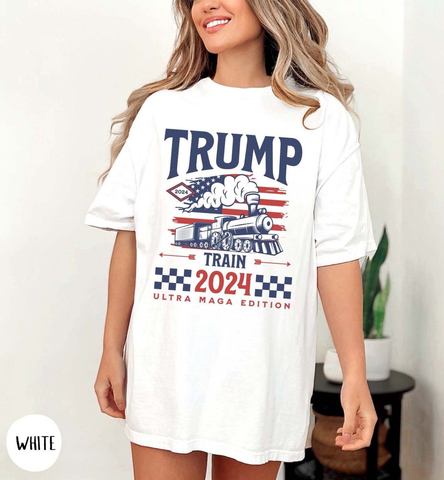 Trump Train 2024 T-Shirt, Trendiges Wahlkampf-Shirt für Trump 2024, Ultra MAGA Shirt, Pro-Trump-T-Shirt für konservative Mütter & Hoodie