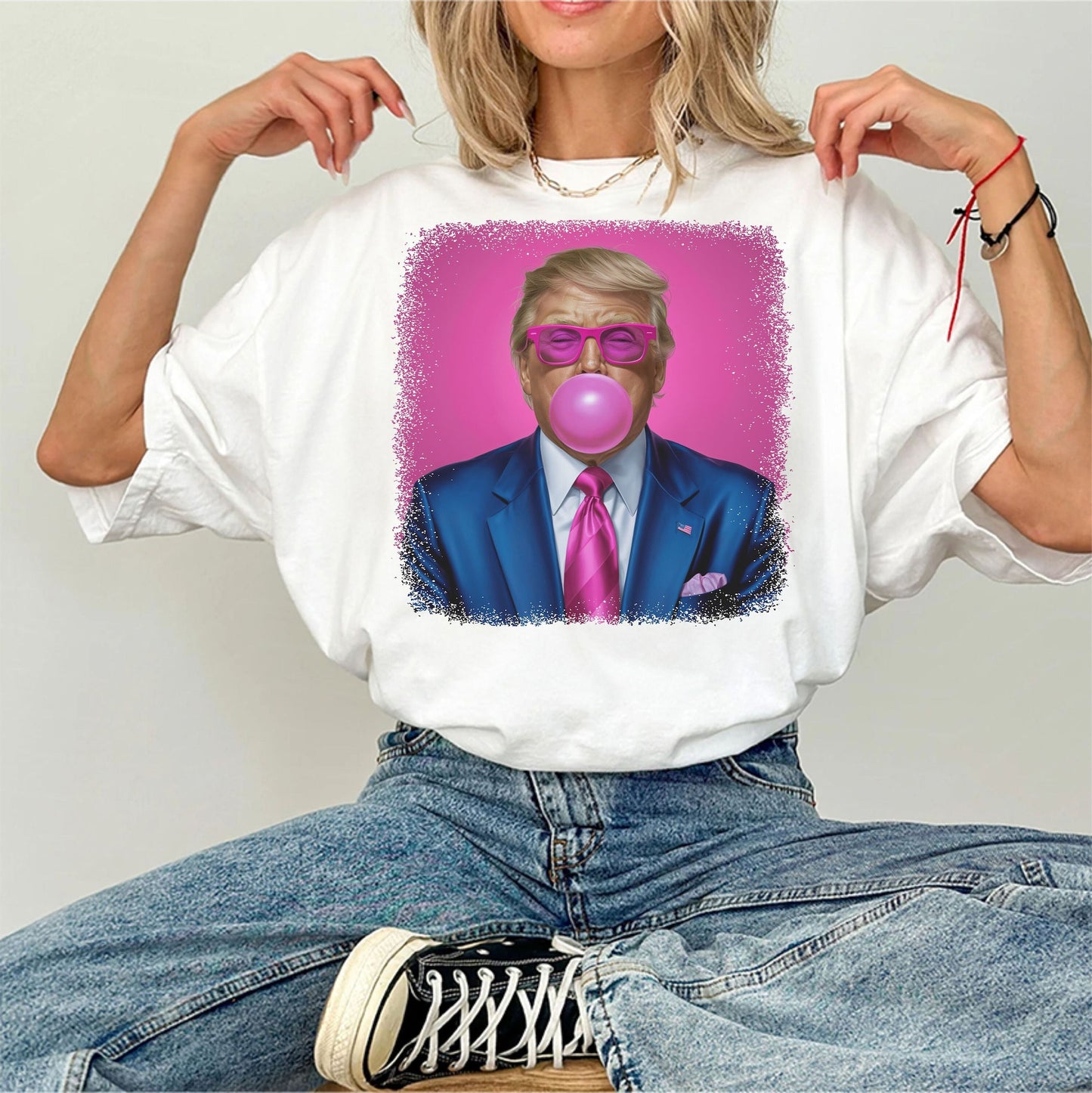 Donald Trump T-Shirt | Trump-Shirts mit pinkfarbener Sonnenbrille | Trump-Sweatshirt mit Kaugummi-Motiv & Hoodie