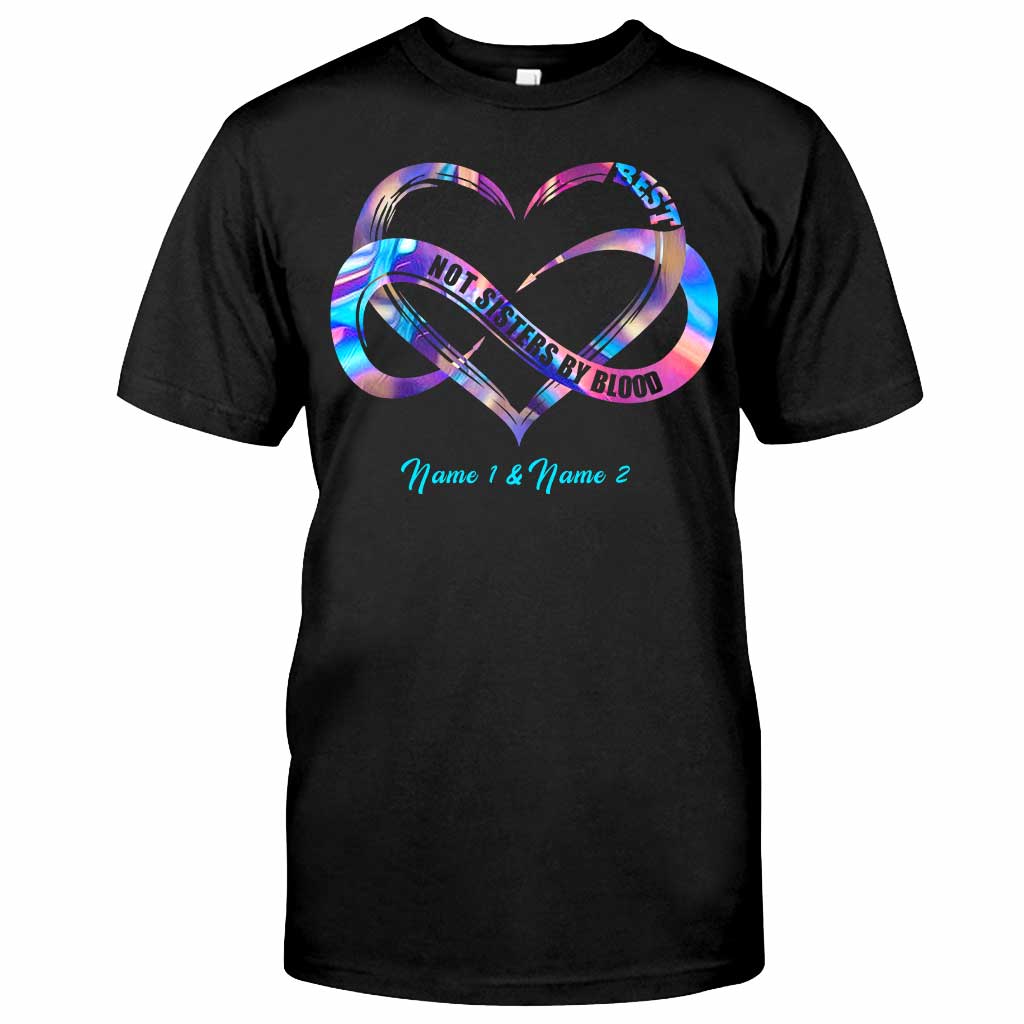 Nicht blutsverwandt, aber im Herzen Schwestern – Personalisiertes Bestie-T-Shirt und Hoodie