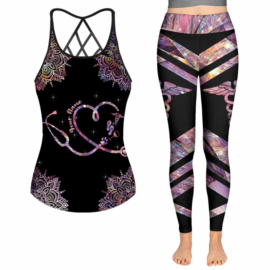 Ich bin eine einfache Frau – Personalisiertes Tanktop und Leggings mit Krankenschwester-Kreuz