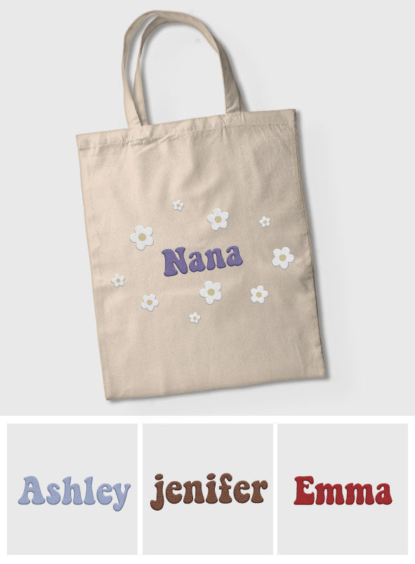 Personalisierte Tragetasche mit Namensaufdruck und Blume – bestickt für Oma
