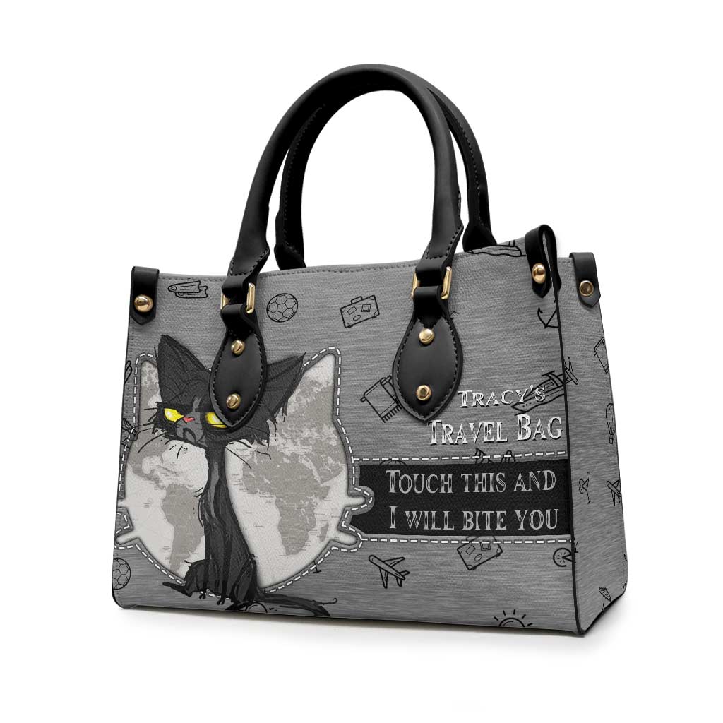 Berühr das und ich beiße dich – personalisierte Reisehandtasche aus Leder