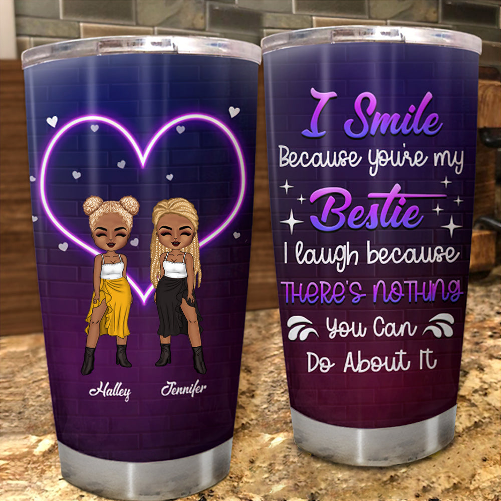Ich lächle, weil du meine Schwester bist – personalisierter Bestie-Becher