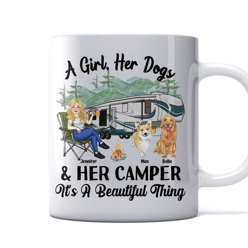 Ein Mädchen, ihr Hund und ihr Wohnmobil – Campinggeschenk für Hundeliebhaber – Personalisierte Tasse
