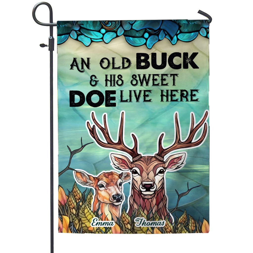 Hier wohnen - Personalisierte Jagd-Gartenflagge