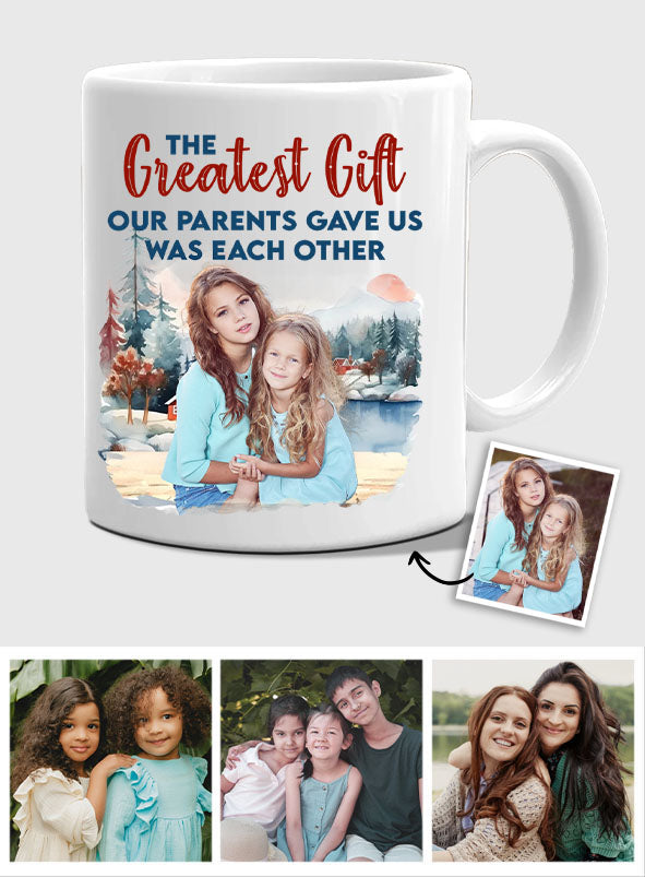 Das beste Geschenk – personalisierte Geschwistertasse