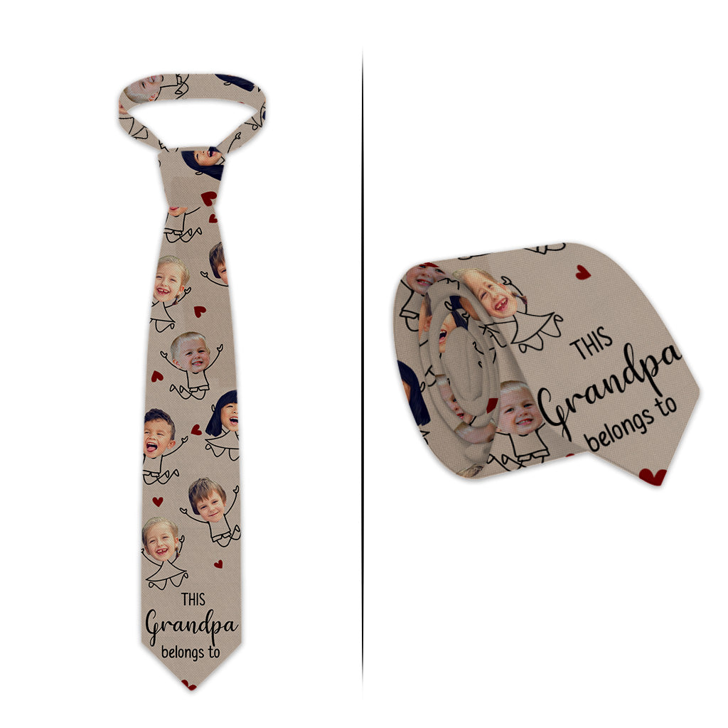 Diese Krawatte gehört Papa – Geschenk für Papa, Opa, Onkel, Bruder, Ehemann – Personalisierte Krawatte