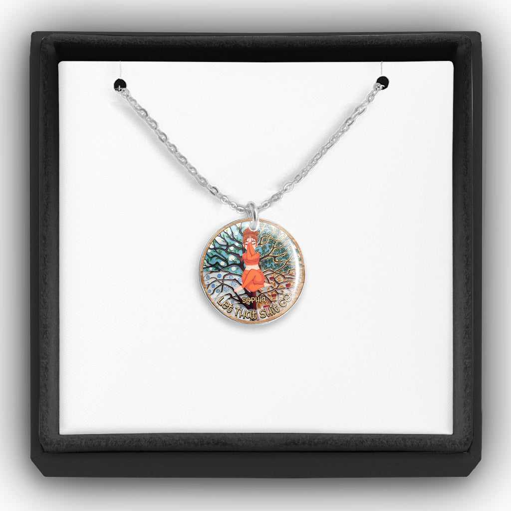 Lass den Scheiß los – Personalisierte Yoga-Rundanhänger-Halskette