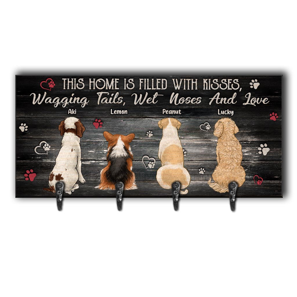 Dieses Zuhause ist voller Liebe – personalisierter Hundeschlüsselhalter