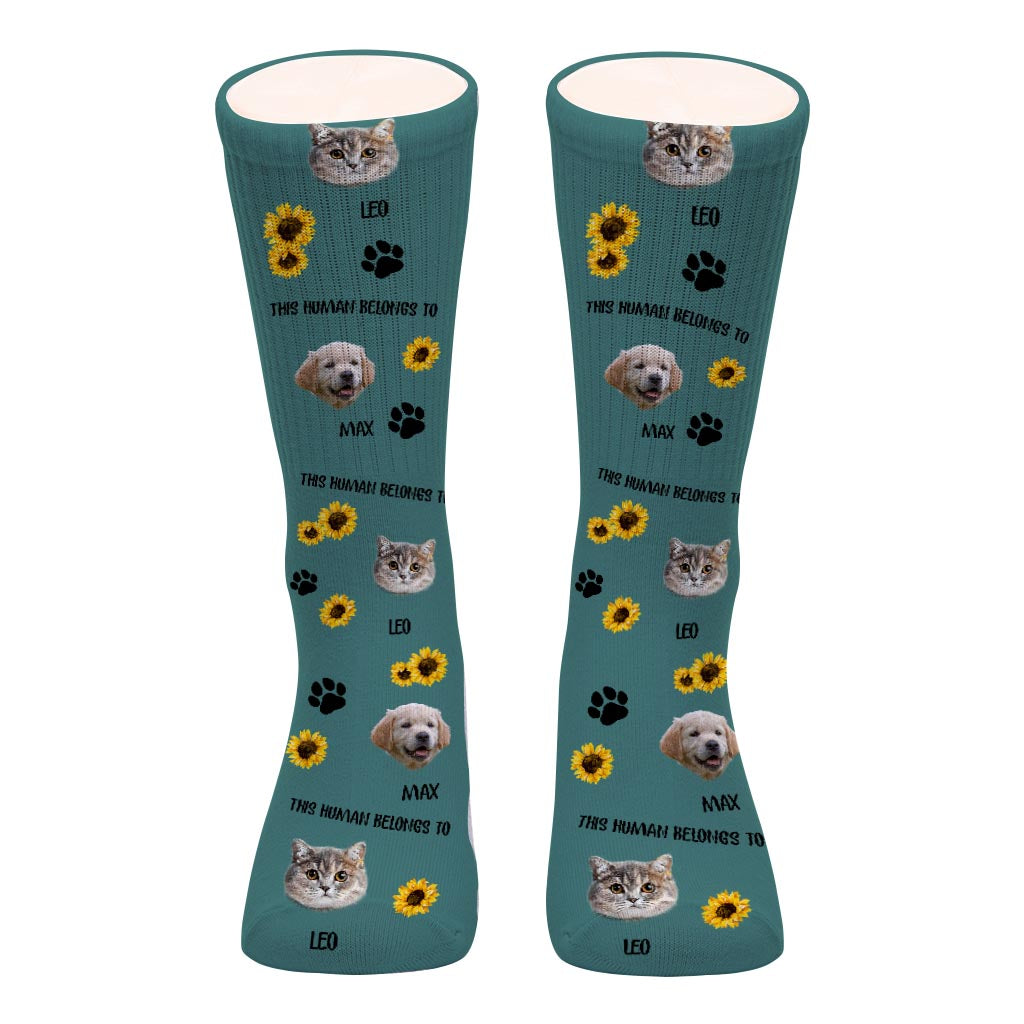 Dieser Mensch gehört zu – Hundegeschenk für Katzenliebhaber – Personalisierte Socken