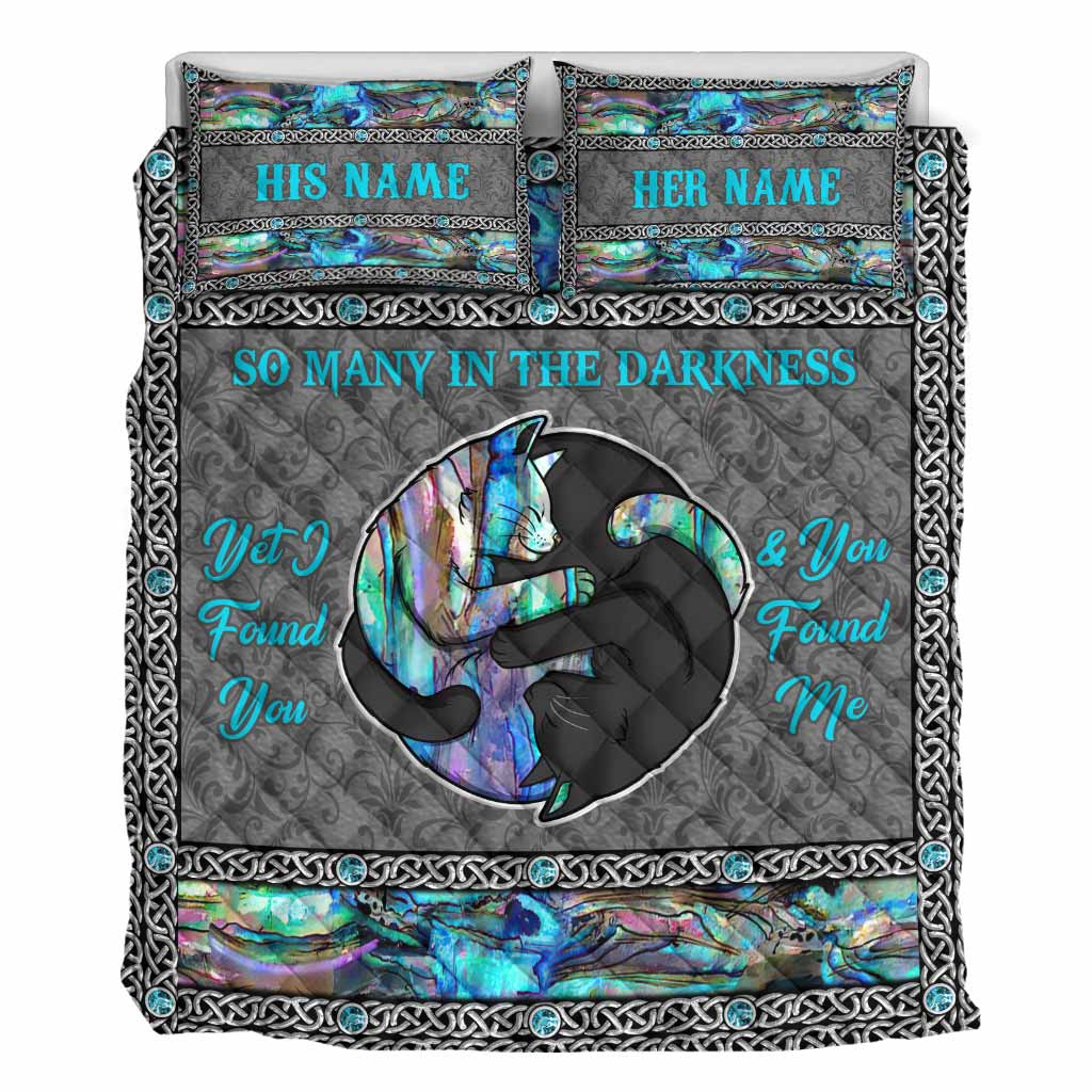 So Many In The Darkness - Personalisiertes Katzen-Quilt-Set
