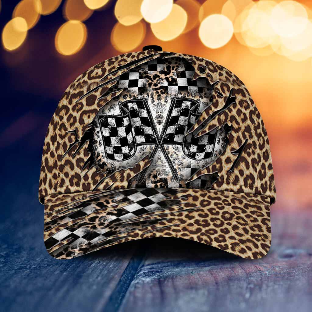 Rennfahrerinnen-Kappe mit aufgedruckten Belüftungslöchern