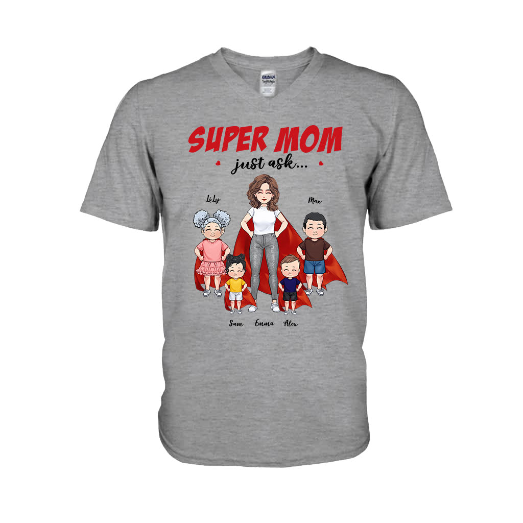 Supermama – Geschenk für Mama und Oma – Personalisiertes T-Shirt und Hoodie