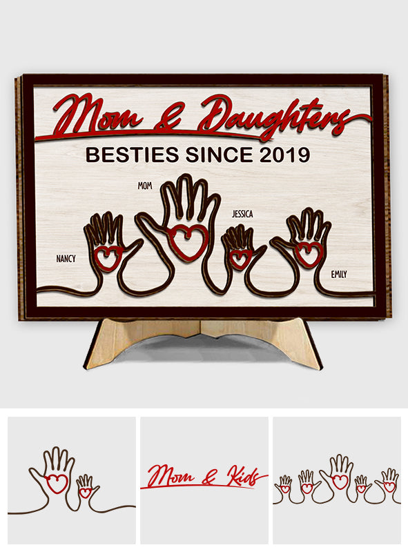 Mutter- und Kinderhände – Personalisiertes zweilagiges Holzschild „Mutter“ / Holzplakette