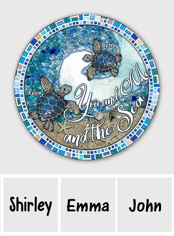 Du und ich und der Strand – Personalisiertes rundes Holzschild für Paare