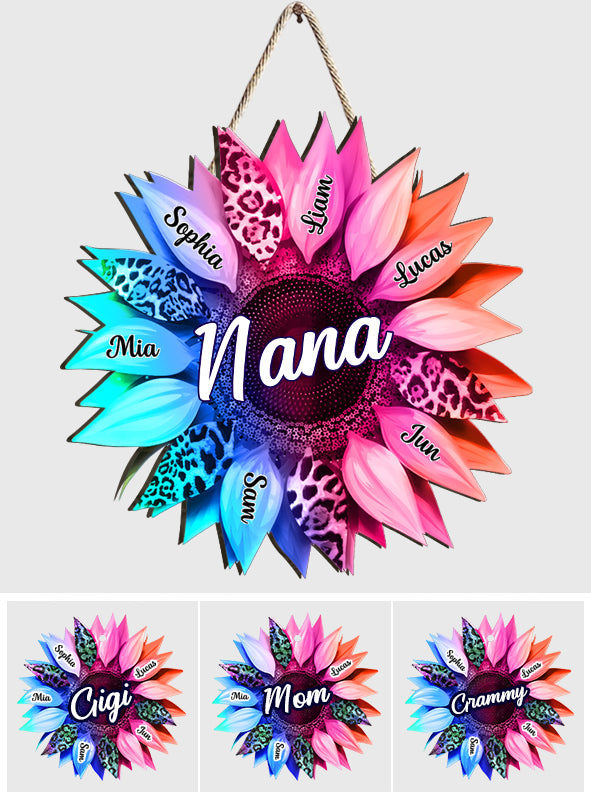 Oma-Sonnenblume – Personalisiertes Oma-Holzschild in individueller Form