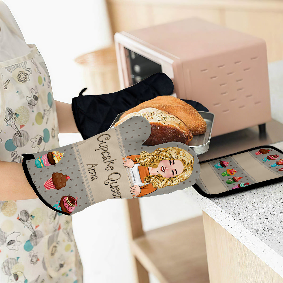 Cupcake Queen – Personalisiertes Set aus Ofenhandschuhen und Topflappen
