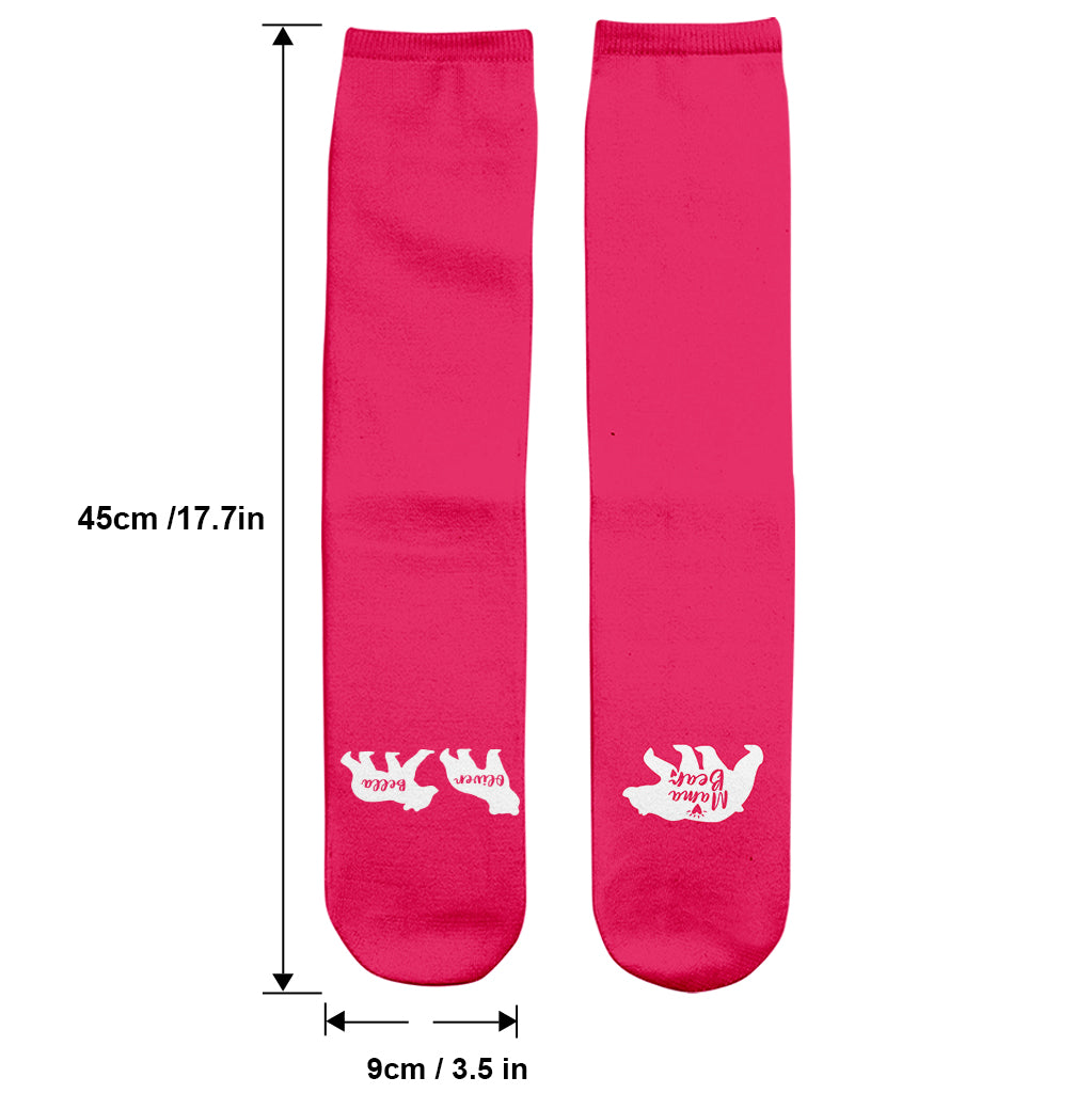 Mama Bär und ihre Jungen mit jedem Kindernamen - Personalisierte Muttersocken