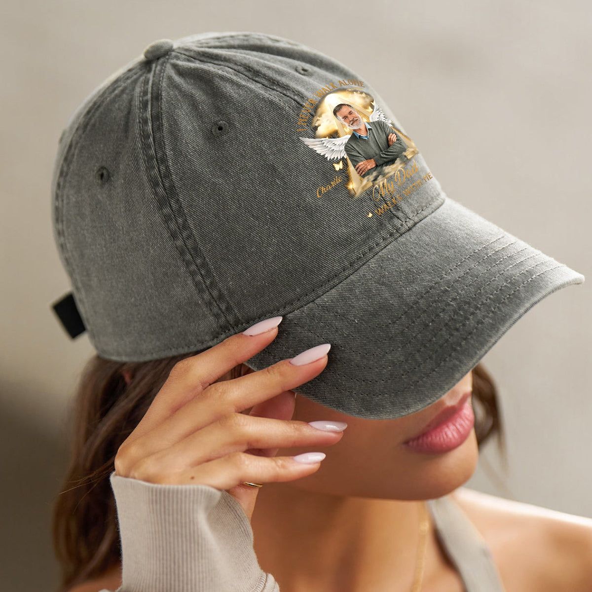 Ich gehe niemals allein – Personalisierte Gedenk-Jeanskappe