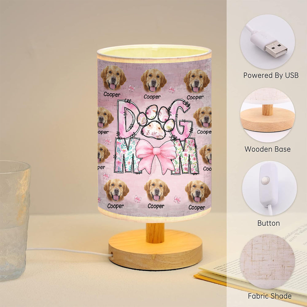 Florale Hundemama-Tischlampe mit Holzsockel – personalisierte Hundetischlampe