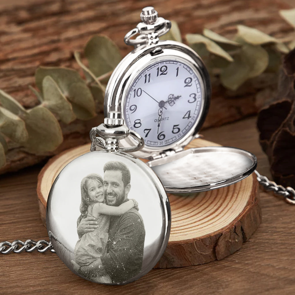 Papa, du wirst immer mein Held sein – Personalisierte Taschenuhr für Väter