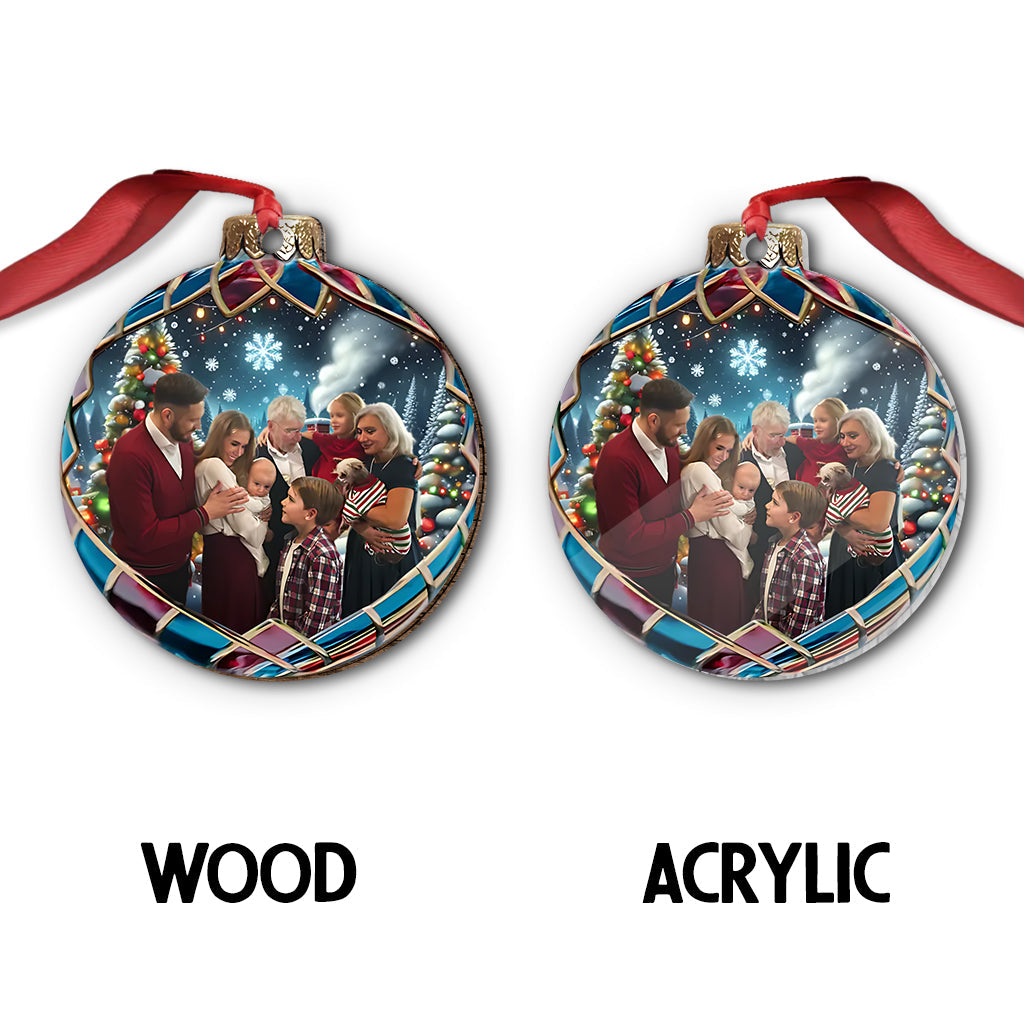 Kugel mit verschneiter Hütte – personalisierter Familienschmuck