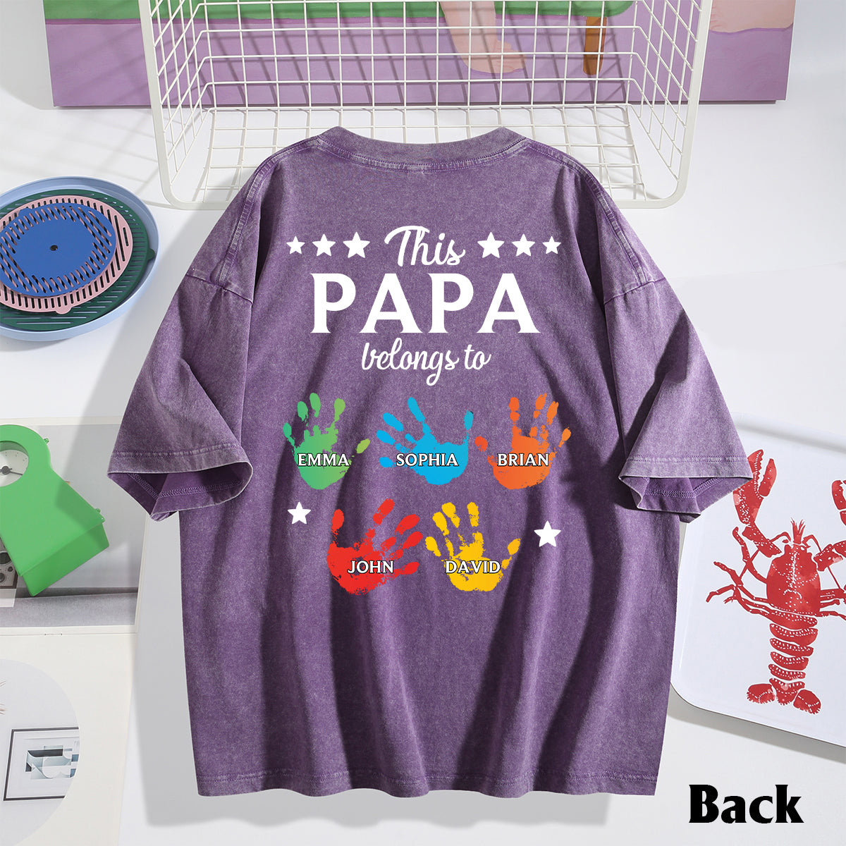 Dieses „Papa gehört Händen“-T-Shirt – personalisiertes Opa-Wasch-Shirt