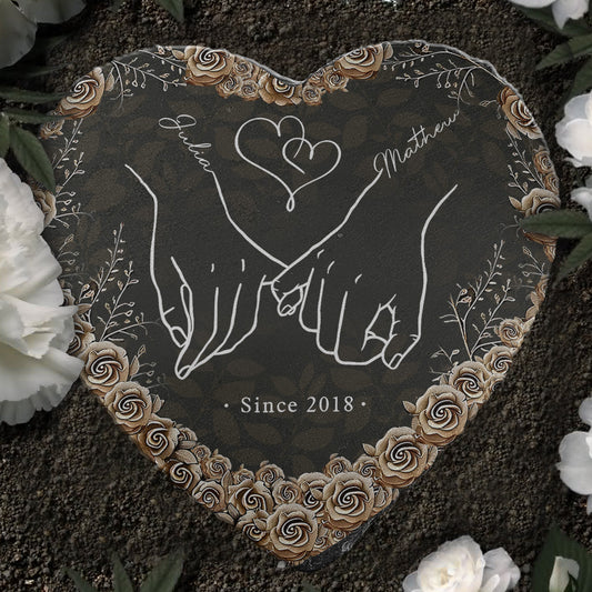 Von unserem ersten Kuss – personalisierter herzförmiger Stein für Paare