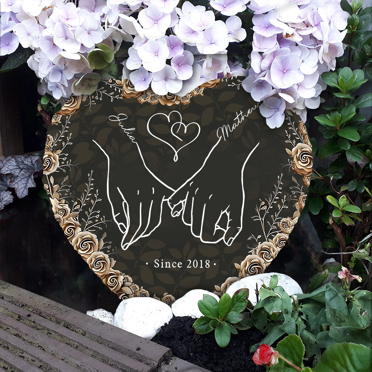 Von unserem ersten Kuss – personalisierter herzförmiger Stein für Paare