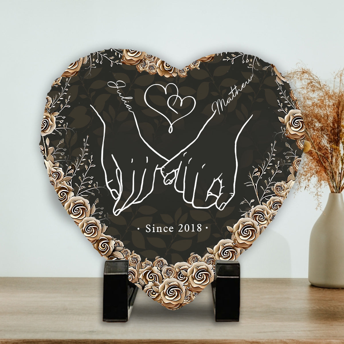 Von unserem ersten Kuss – personalisierter herzförmiger Stein für Paare