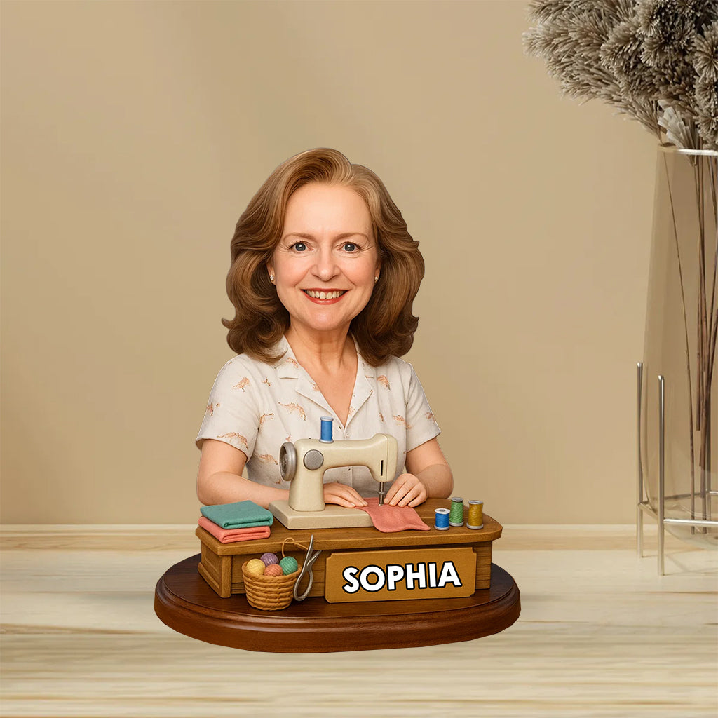 Einfach eine Frau, die das Nähen liebt – personalisierte Acrylplakette in individueller Form
