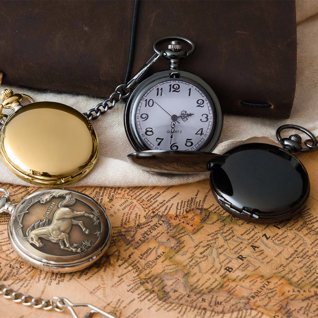 Leicht von Pferden ablenkbar – personalisierte Pferde-Taschenuhr