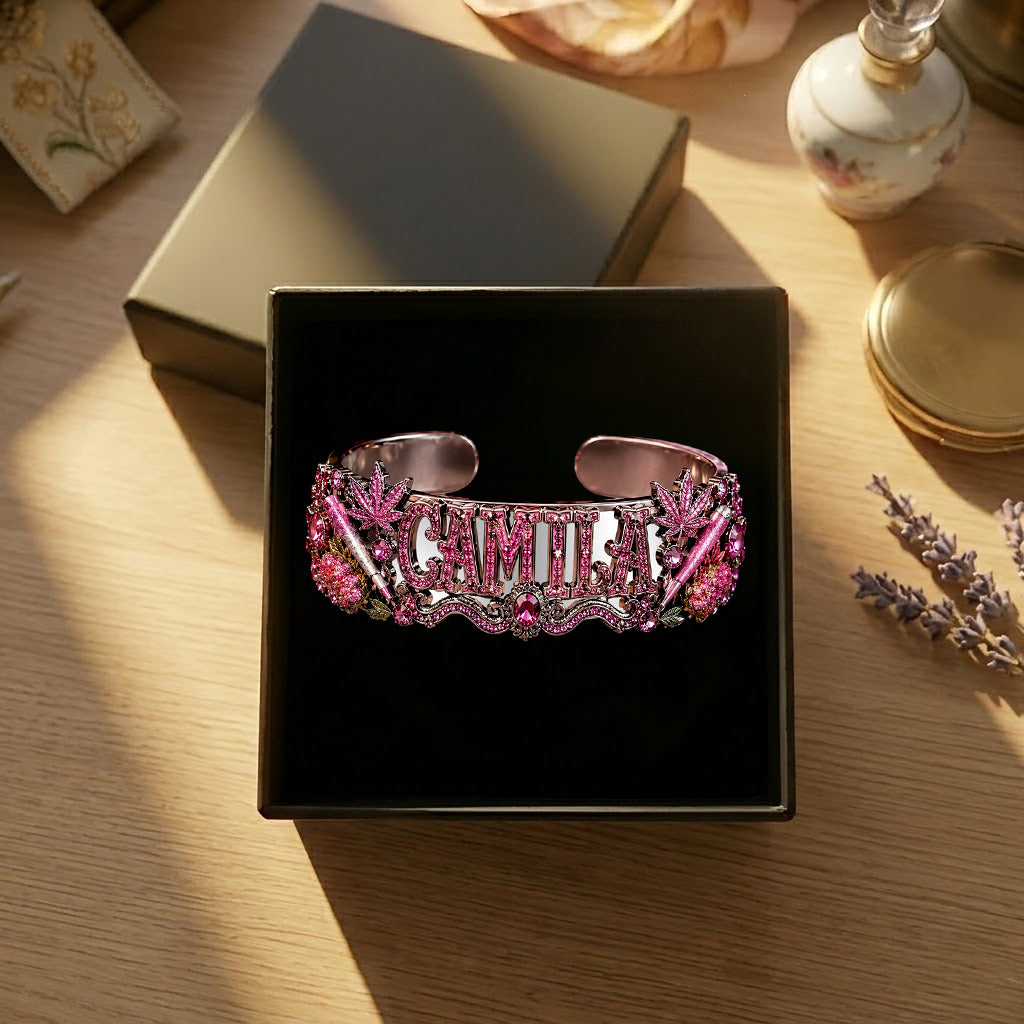 Stoner Girl - Personalisierbares Armband in Weed-Form