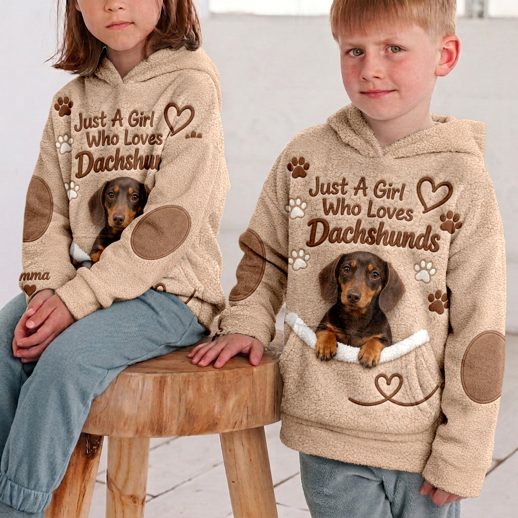 Ein Mädchen, das Hunde liebt - Personalisierter Hundepullover aus Fleece