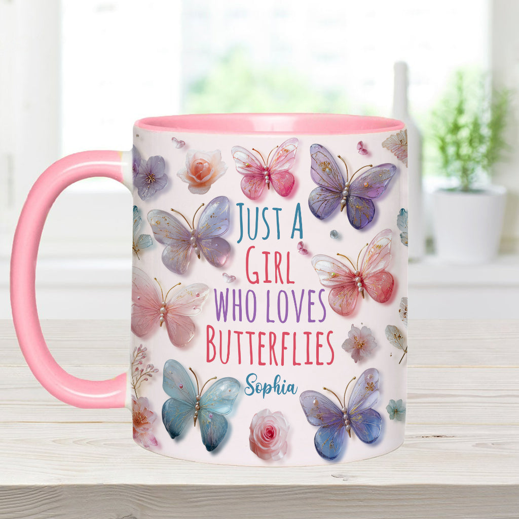 Einfach ein Mädchen, das Schmetterlinge liebt – personalisierte Tasse mit Schmetterlingsmotiv