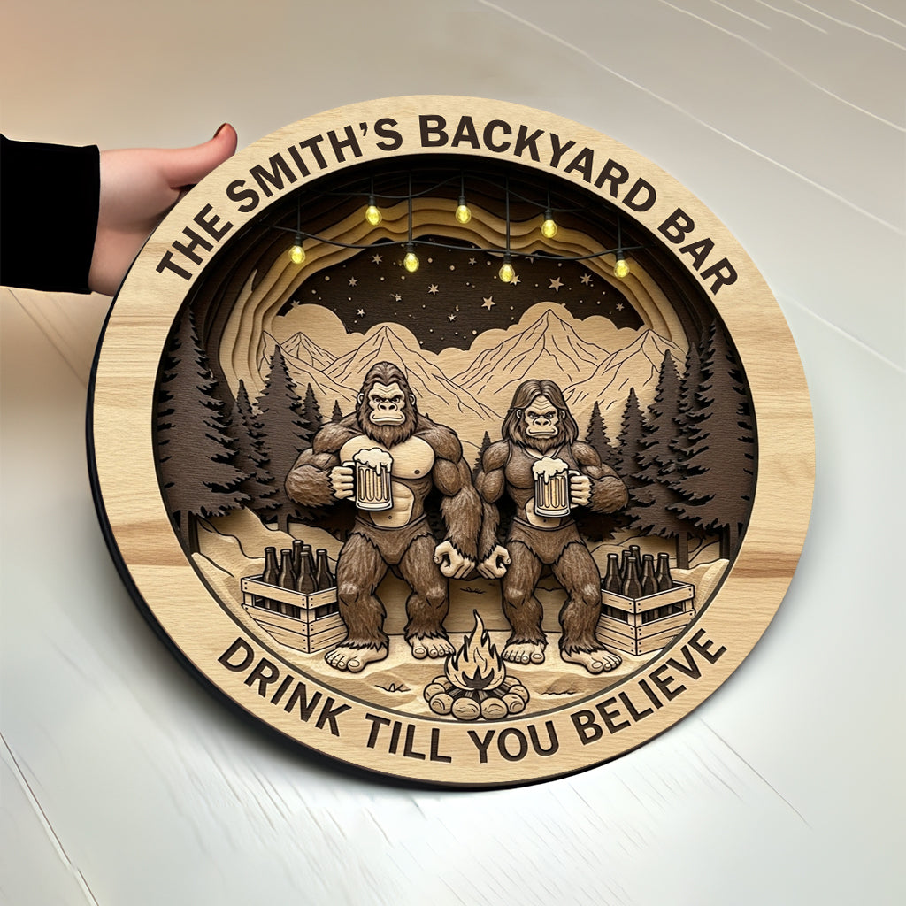 Trink, bis du es glaubst – Personalisiertes rundes Camping-Holzschild