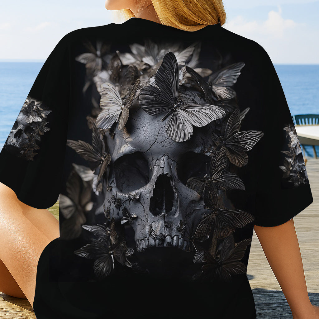 Cooles Totenkopf-Shirt mit personalisiertem Totenkopf-Print