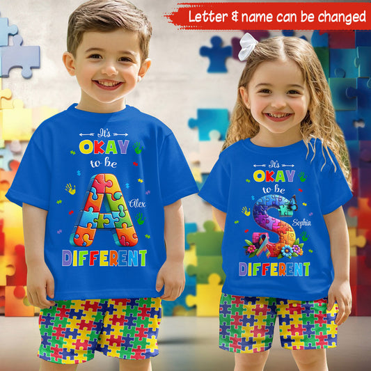 Buntes Puzzle-Alphabet – personalisiertes Kinder-T-Shirt & Shorts