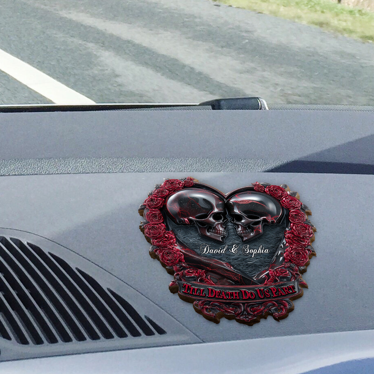 Bis dass der Tod uns scheidet – Personalisierter Totenkopf-Sonnenblendenclip fürs Auto.
